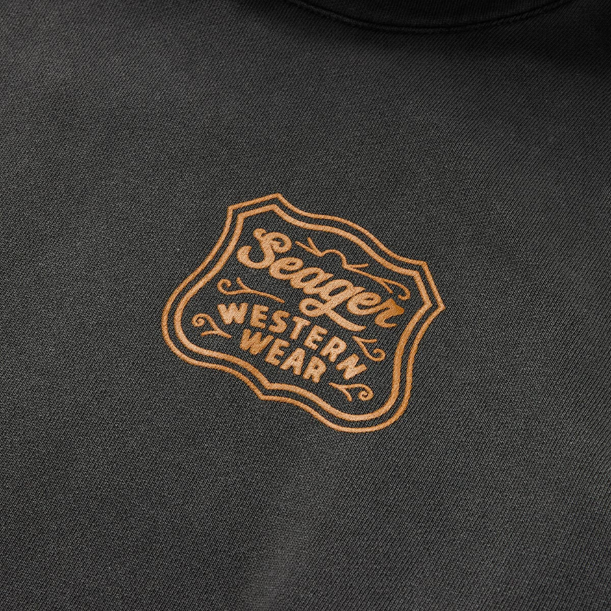 Badge Premium Hoodie Pigment Black - Image 5