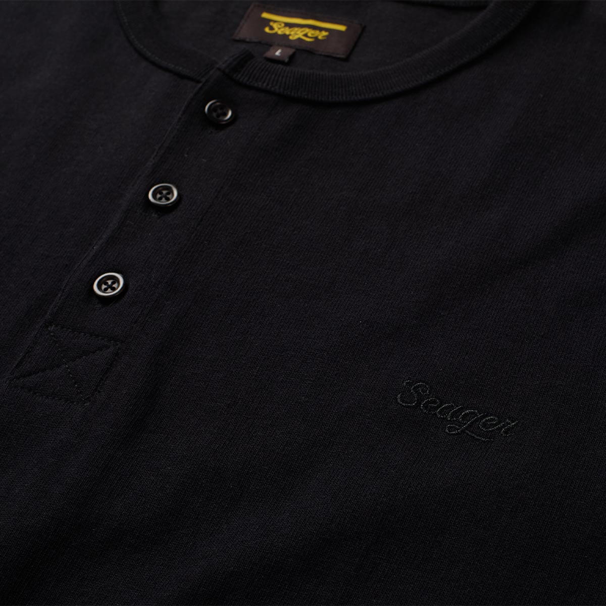 Brand Henley S/S Black - Image 4