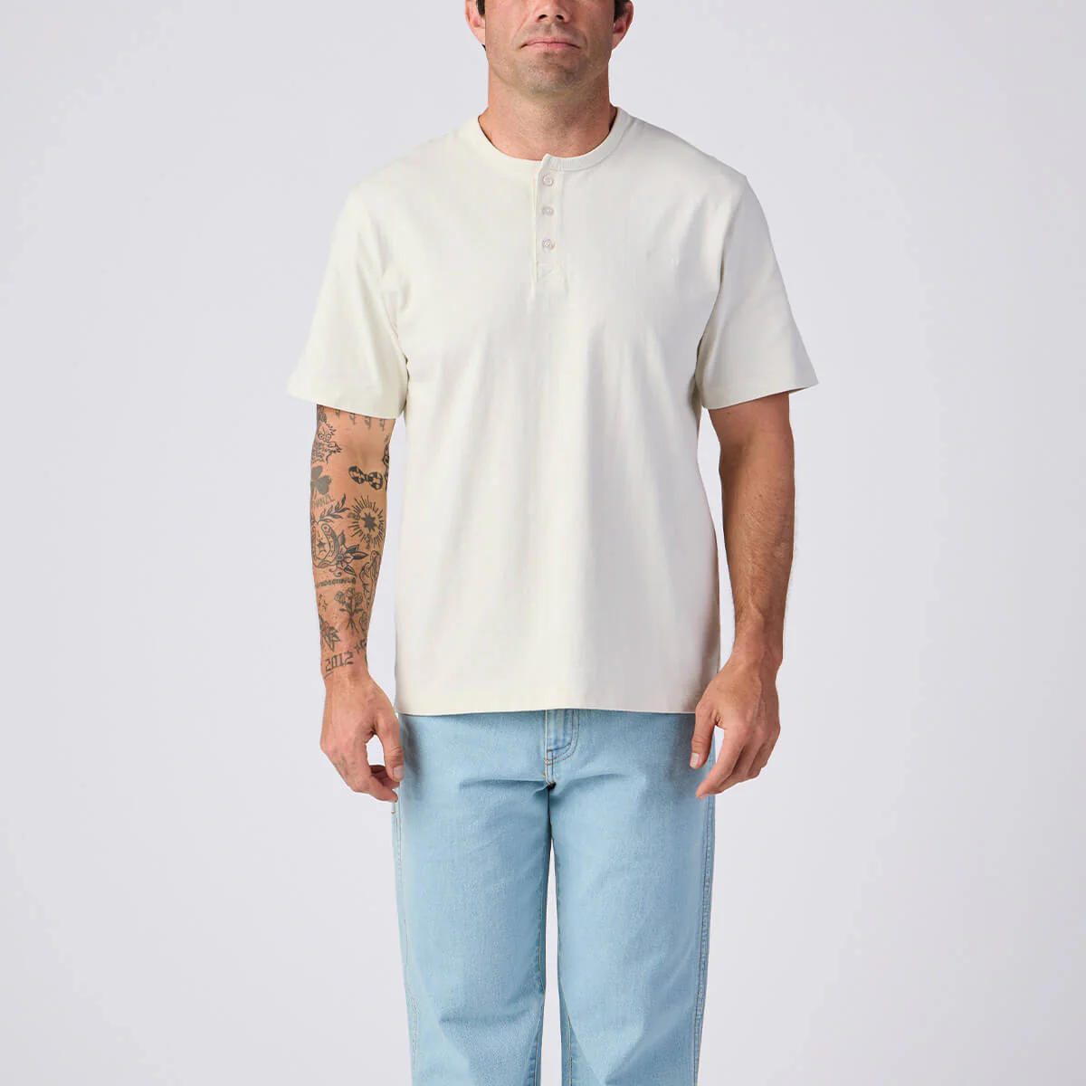 Brand Henley S/S White - Image 3