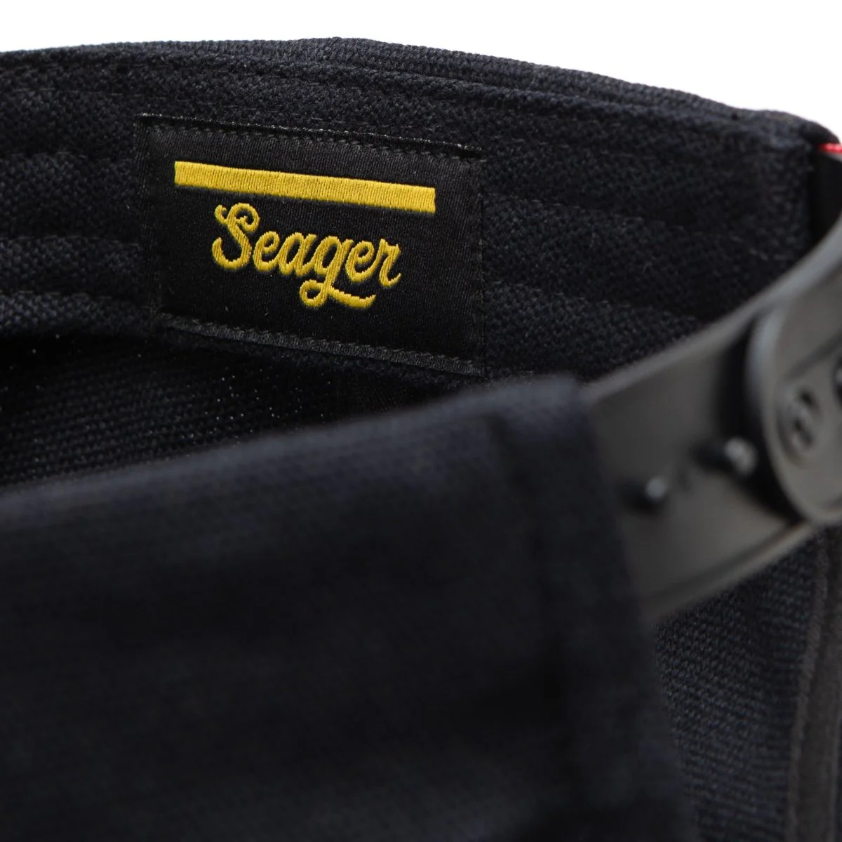 Damn Right Snapback Black - Image 5