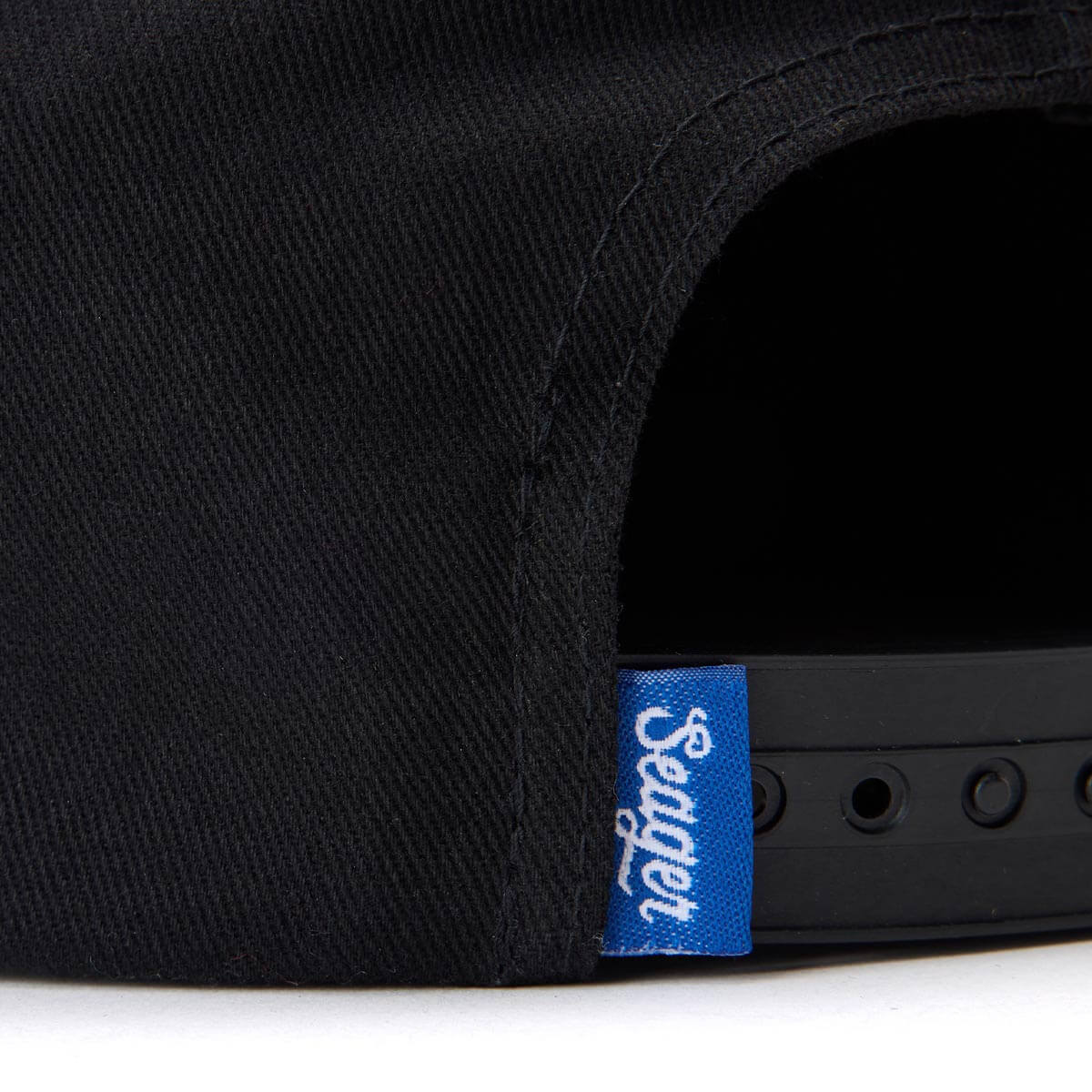Good Boy Hemp Snapback Black - Image 4