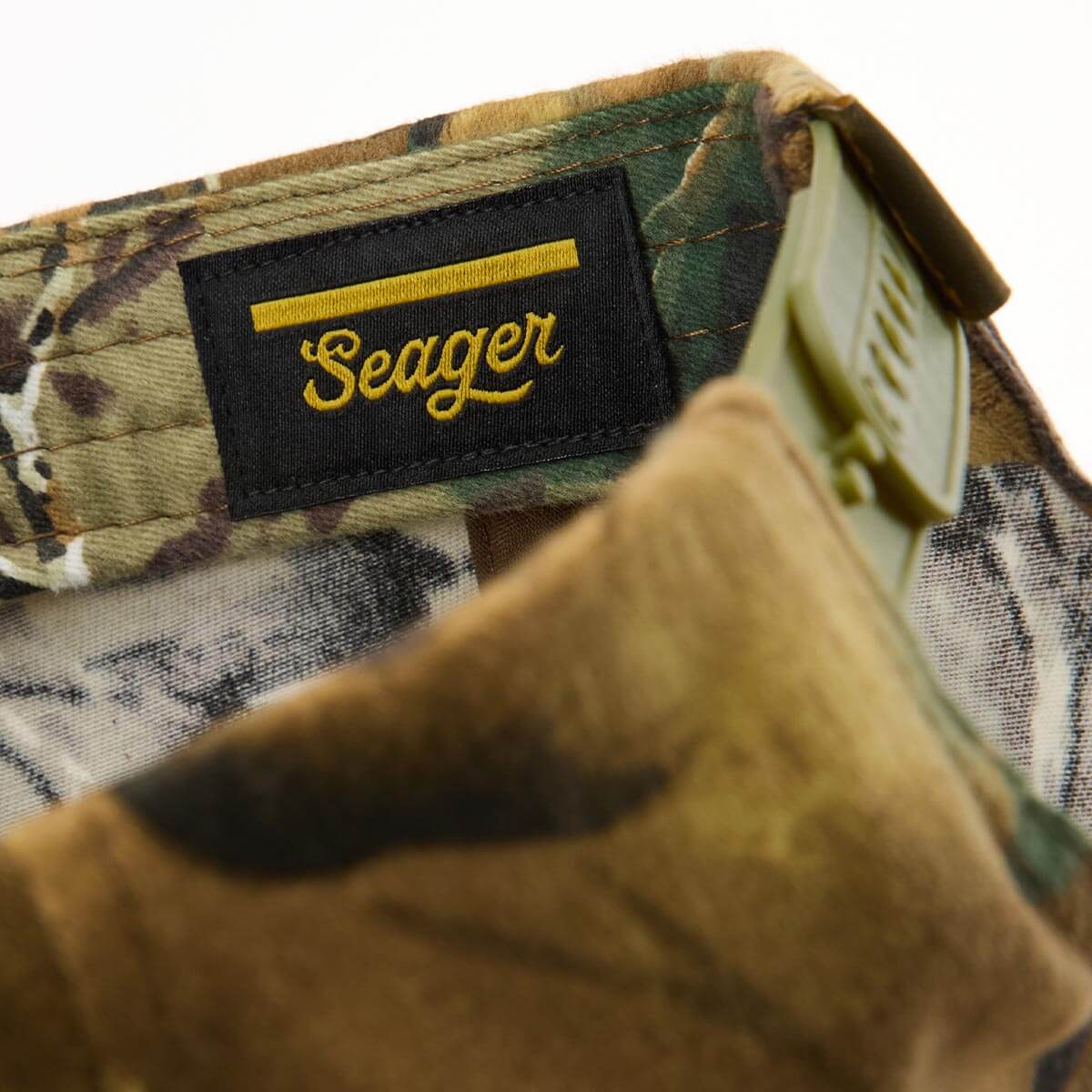 Good Buzz Snapback Camo - Image 6