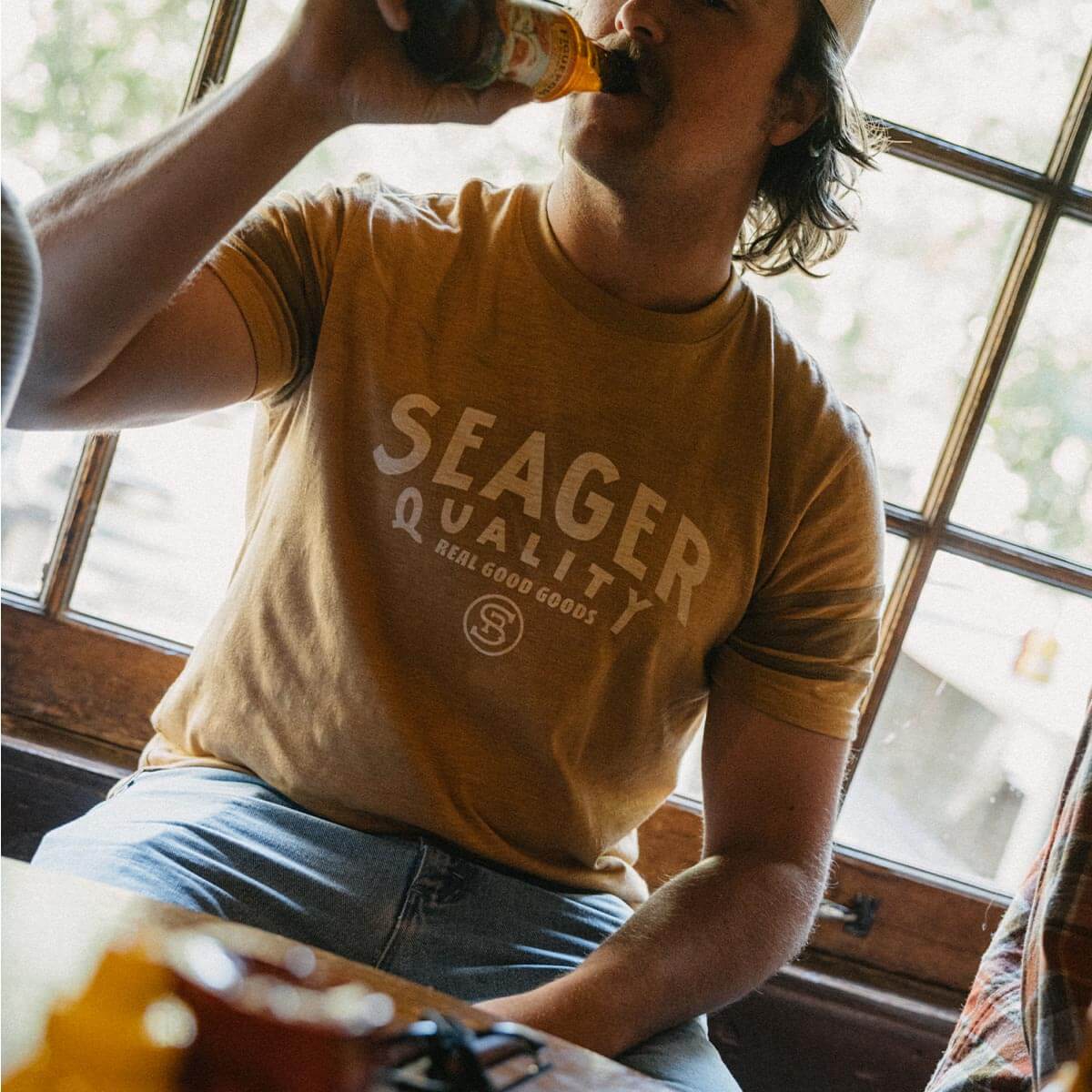Riggins Crew Tee Bronze - Image 6